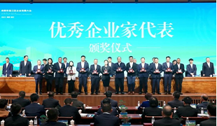 奮斗者的勛章！藍(lán)海智裝一舉斬獲雙項(xiàng)榮譽(yù)！